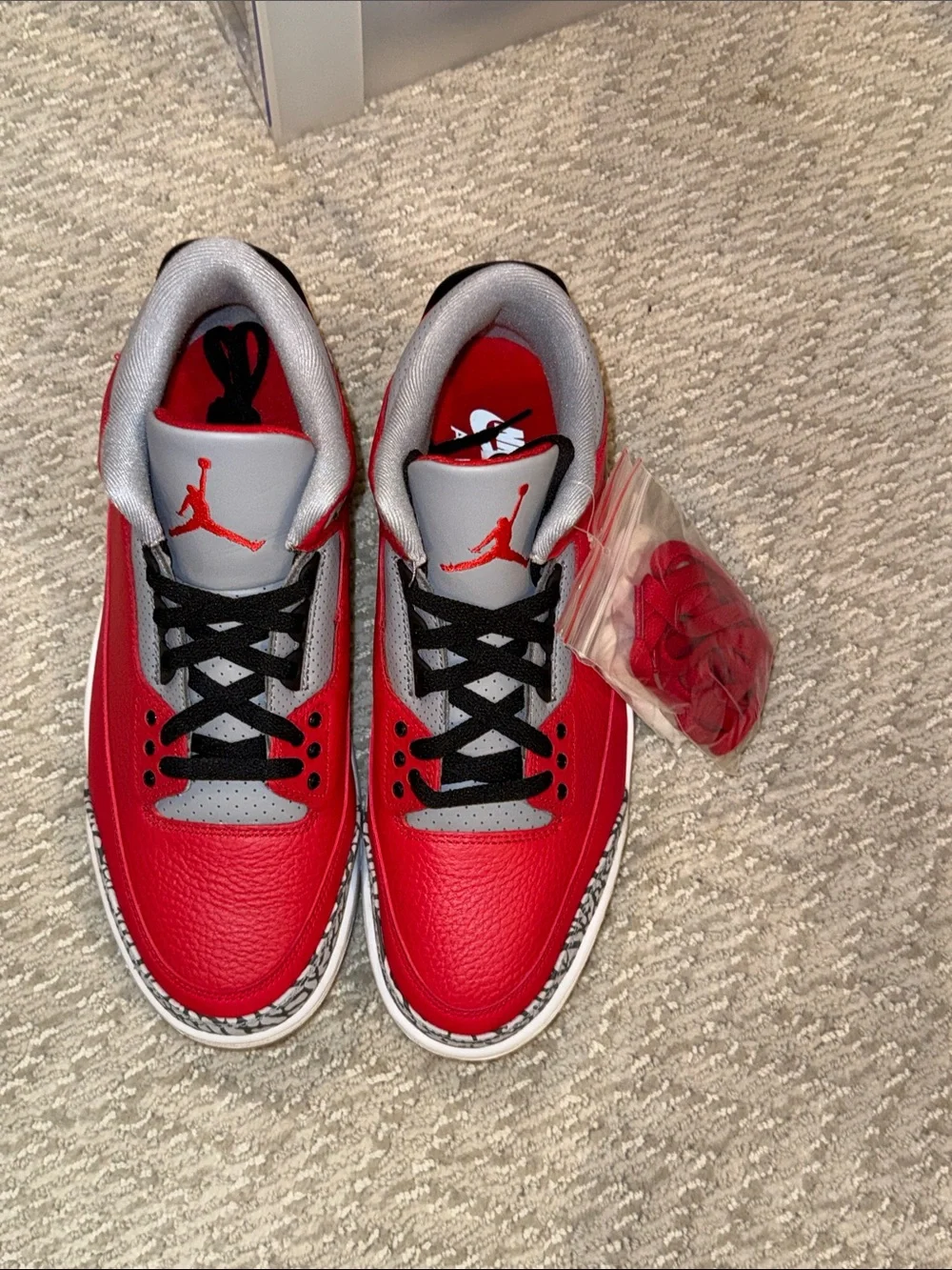 Jordan 3 Red Cement
